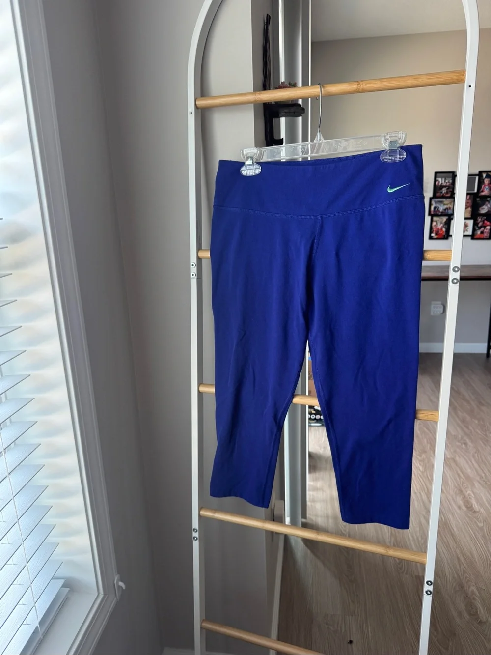 Nike Deep Blue Cropped Leggings with Teal Swoosh